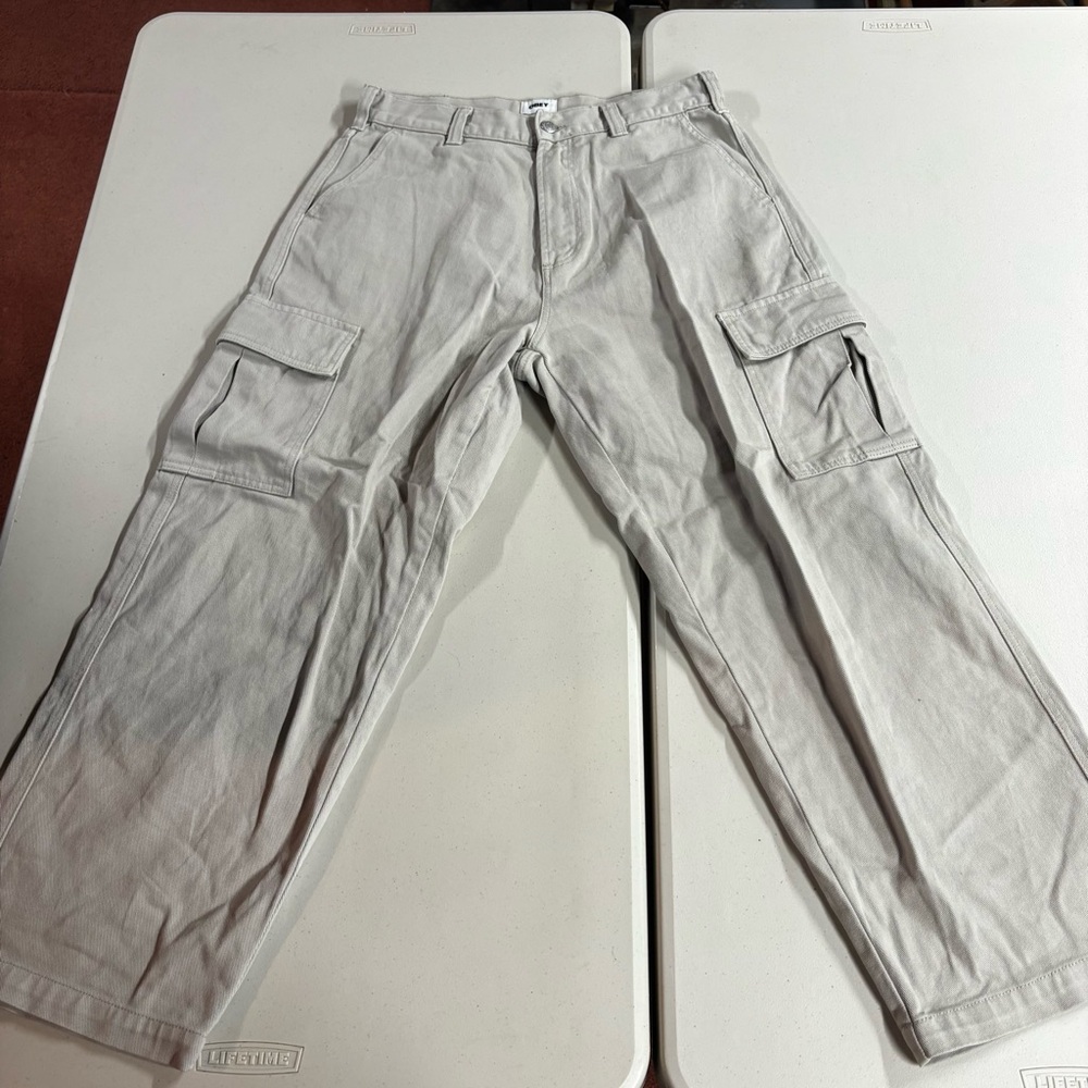 Obey bigwig cargos